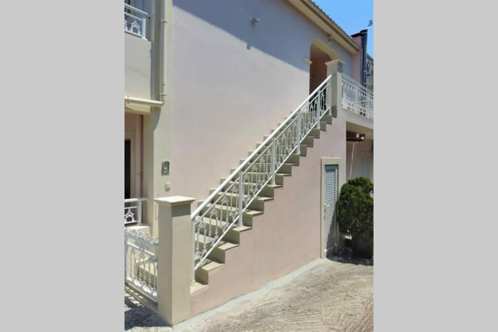 Sea And Mountains View Apartment Argostoli  Exterior photo